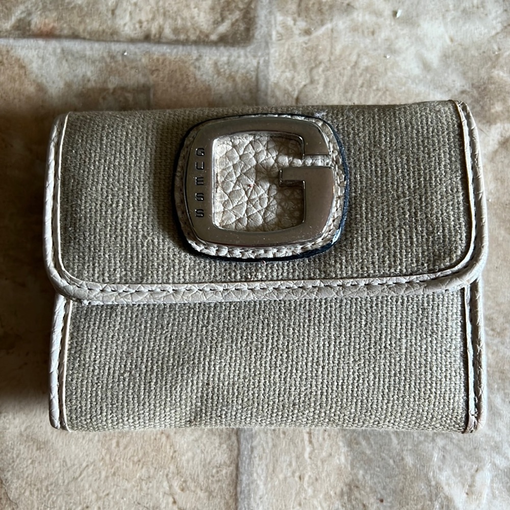 Guess mini wallet